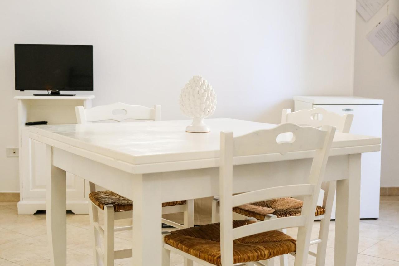 مبيت وإفطار أودجانو لا كييزا Terra D'Otranto المظهر الخارجي الصورة