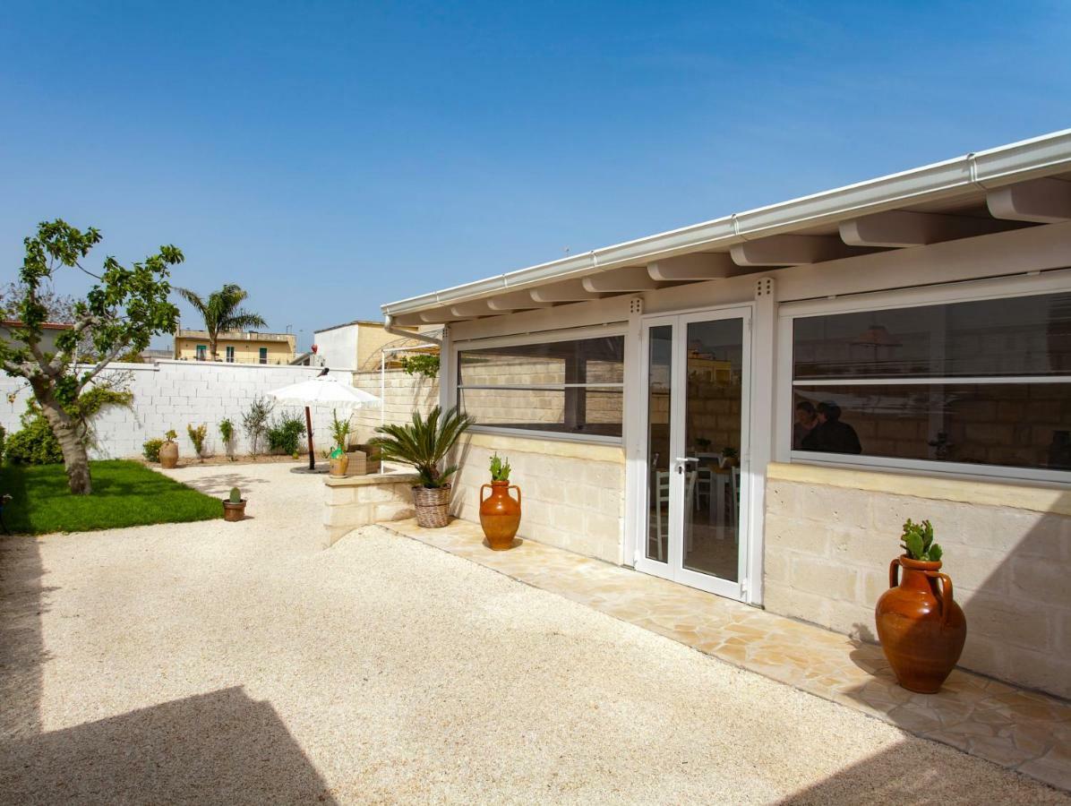 مبيت وإفطار أودجانو لا كييزا Terra D'Otranto المظهر الخارجي الصورة
